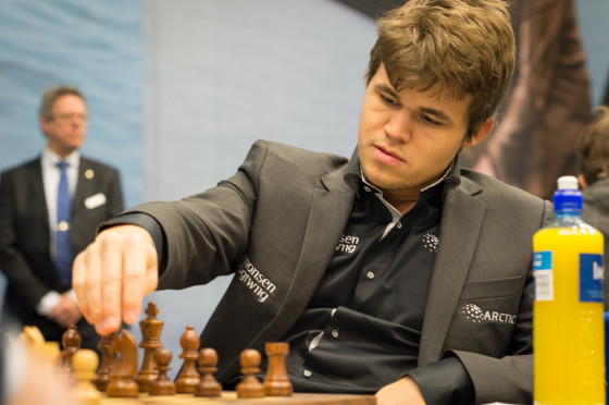 Magnus_Carlsen_Tata_Steel_2013