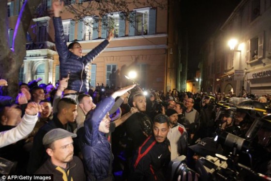 frankrike.demo.front.national.