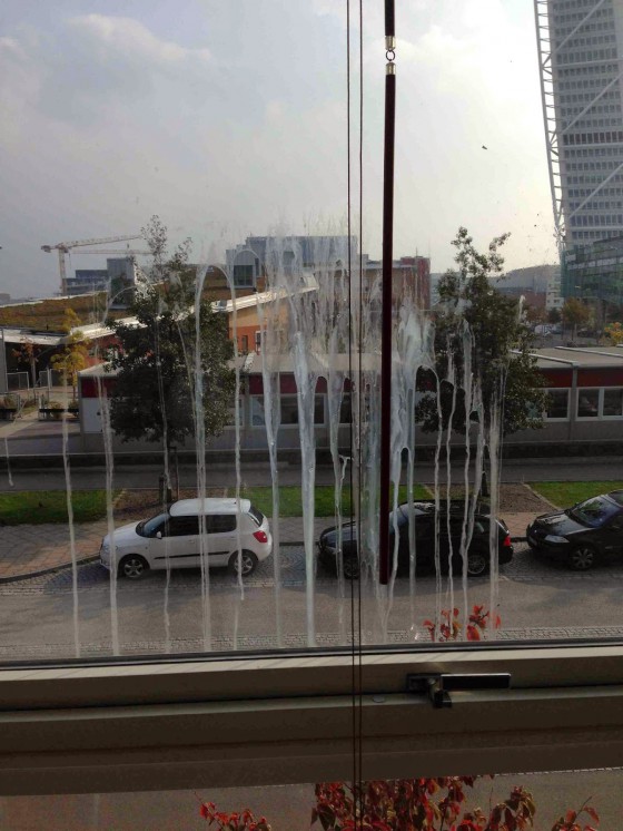 sverige.gallerist.angrepet