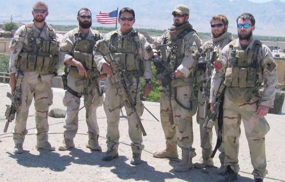 usa.navy.seals.marcus.luttrell.3rd.right
