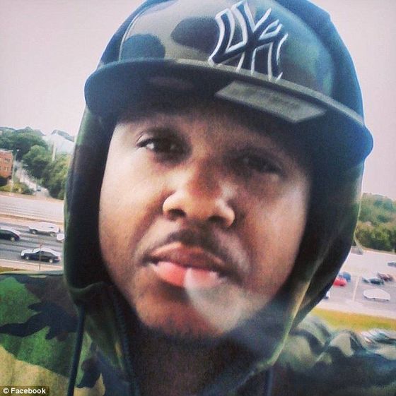 2431E5D600000578-0-image-a-7_1419149455993