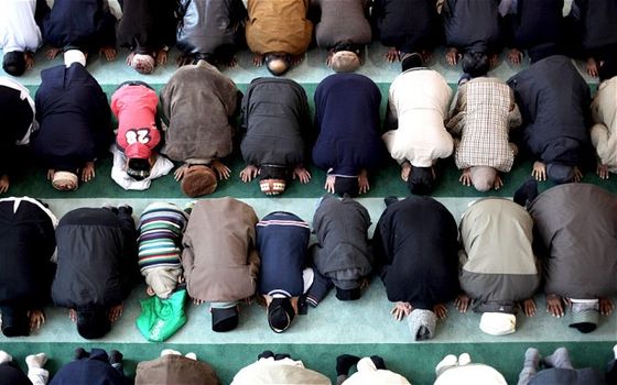 islam-prayer_2605709b