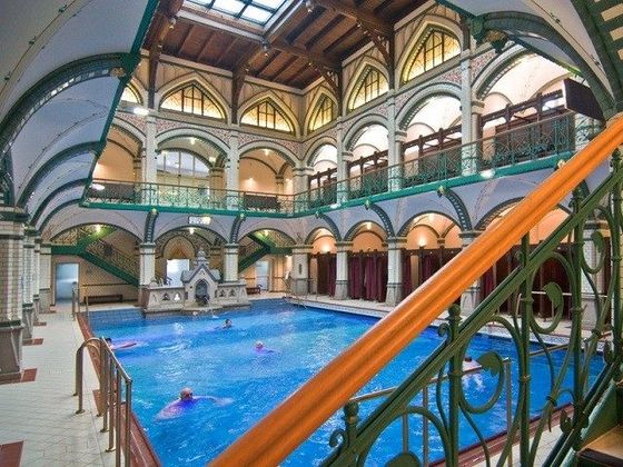 swimming-pool-2-640x480