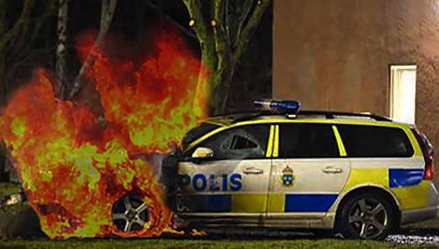 brinnande-polisbil-östberga