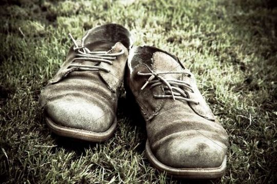 worn-out-shoes