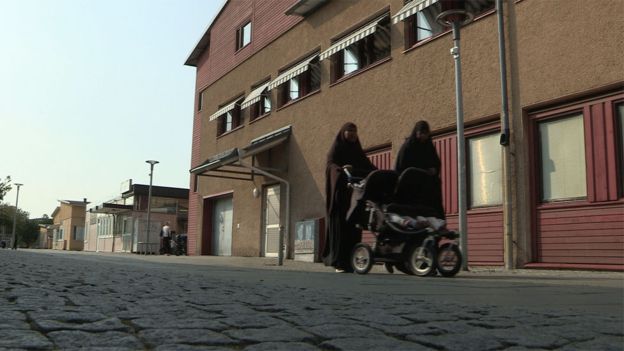 _91550400_angered-3_976