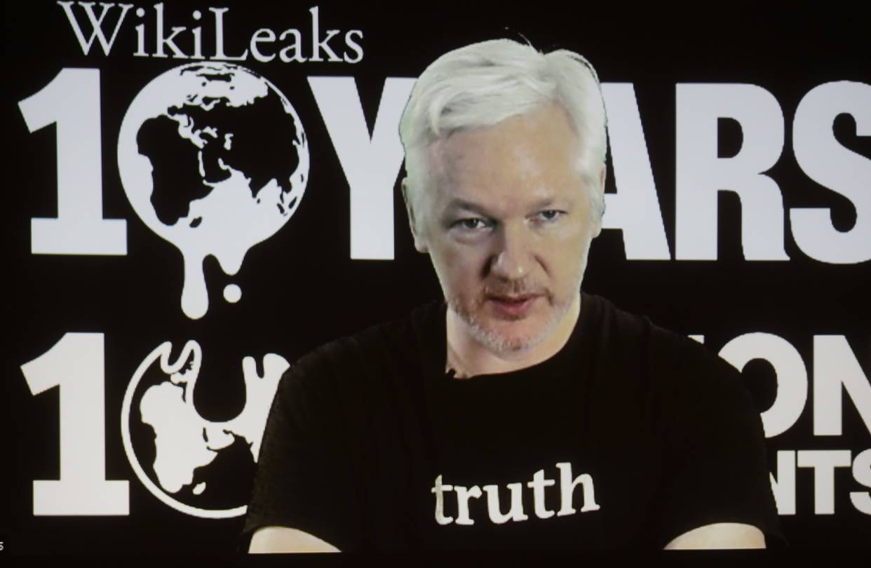 Ekvador kuttet nettforbindelsen til Assange&nbsp;<span>(+)</span>