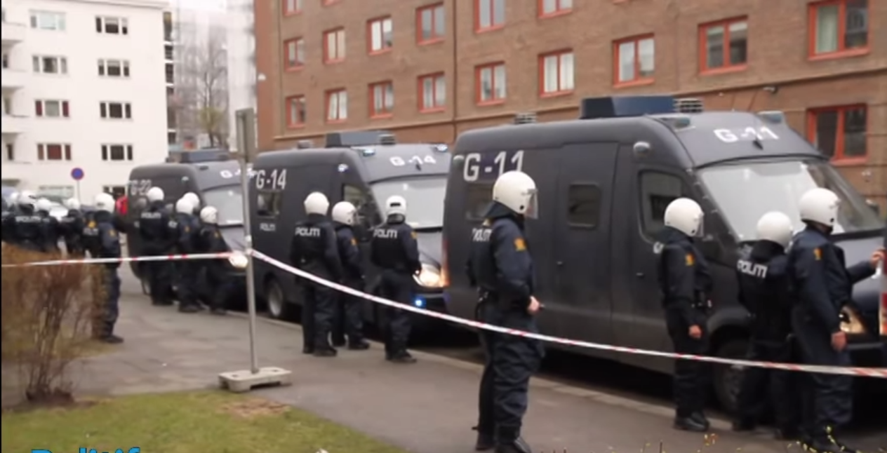 Kamp om territorier - kamp mot politiet&nbsp;<span>(+)</span>