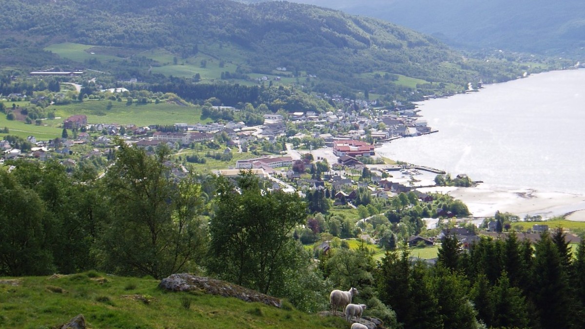 Mann skadet i knivstikking i Ølen&nbsp;<span>(+)</span>