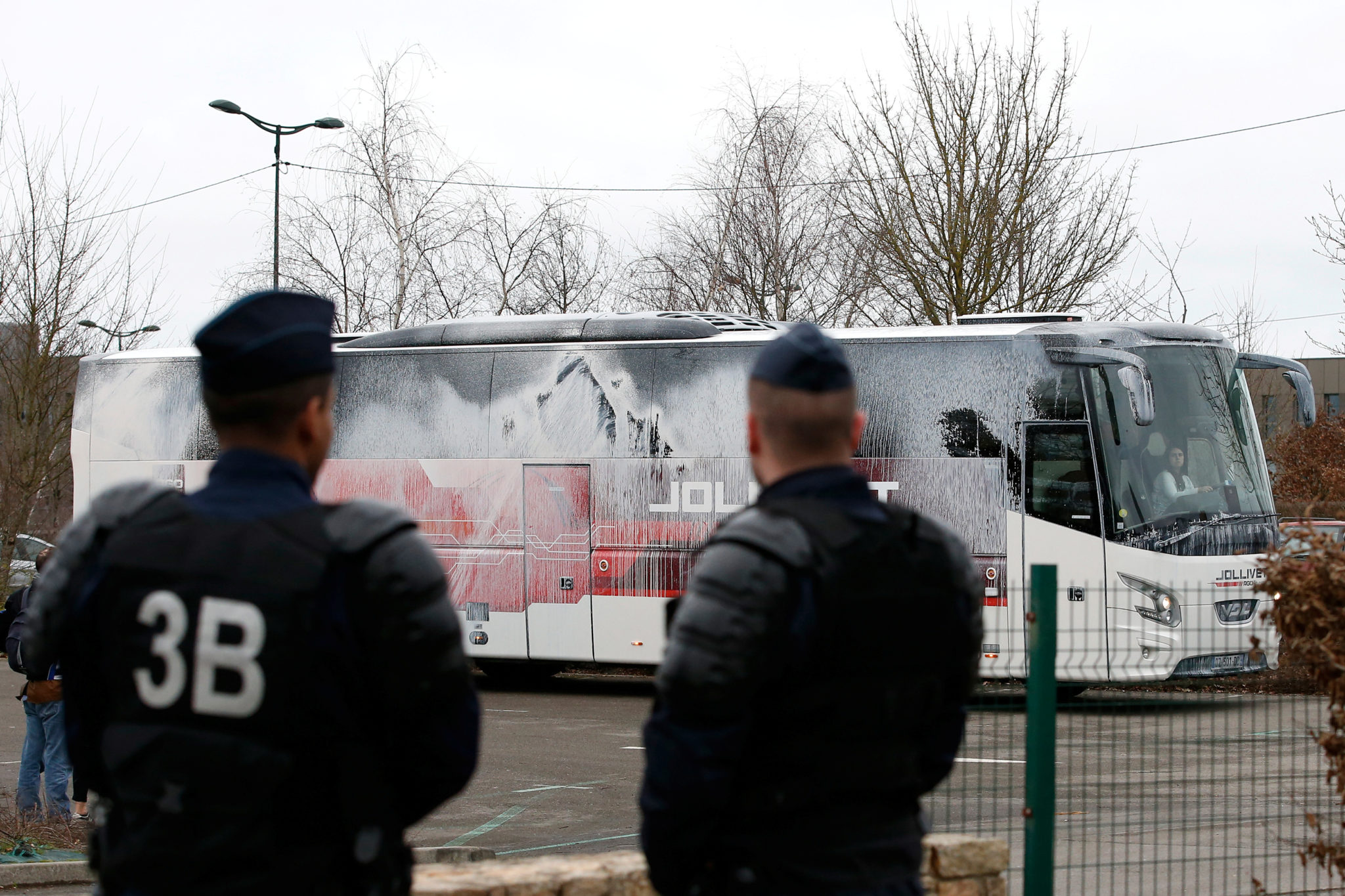 Angrep kampanjebussene til Marine Le Pen&nbsp;<span>(+)</span>