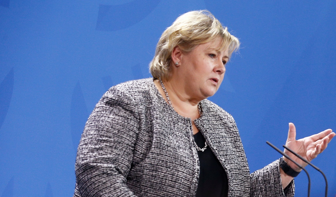 Solberg ut mot «rasister» i kommentarfeltene&nbsp;<span>(+)</span>