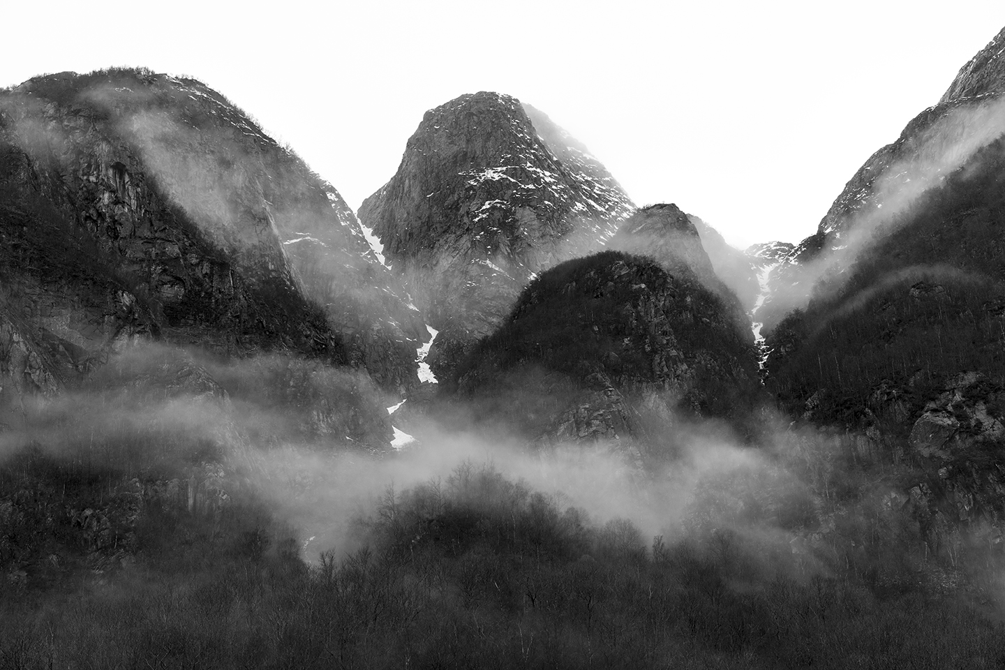 Maurangerfjorden, 30. mars&nbsp;<span>(+)</span>