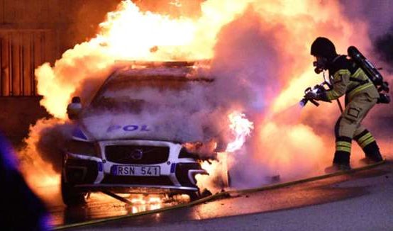 87 politibiler vandalisert i Stockholm i fjor&nbsp;<span>(+)</span>