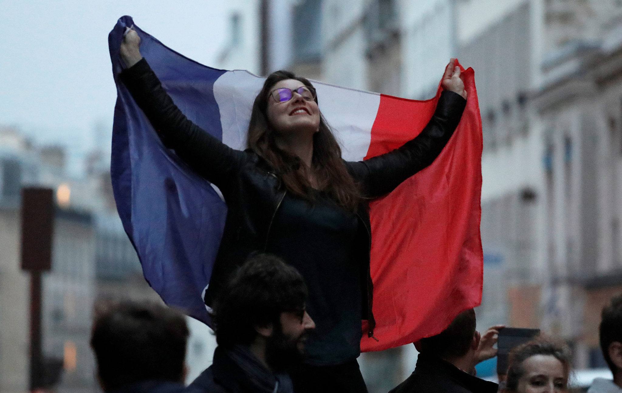 Страна свободных людей. Франция Свобода. Свобода на французском. Женщина Свобода Франция.