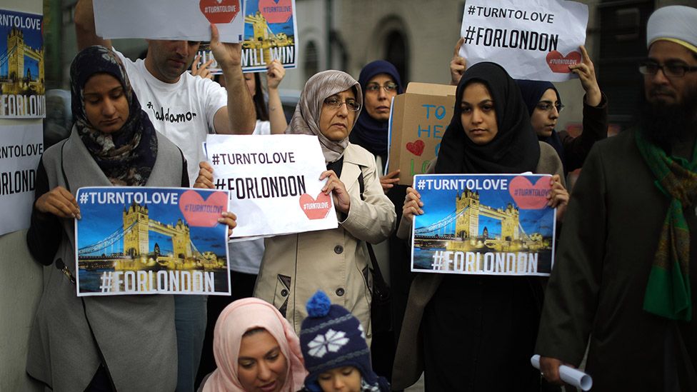 CNN og noen få travle muslimske demonstranter&nbsp;<span>(+)</span>