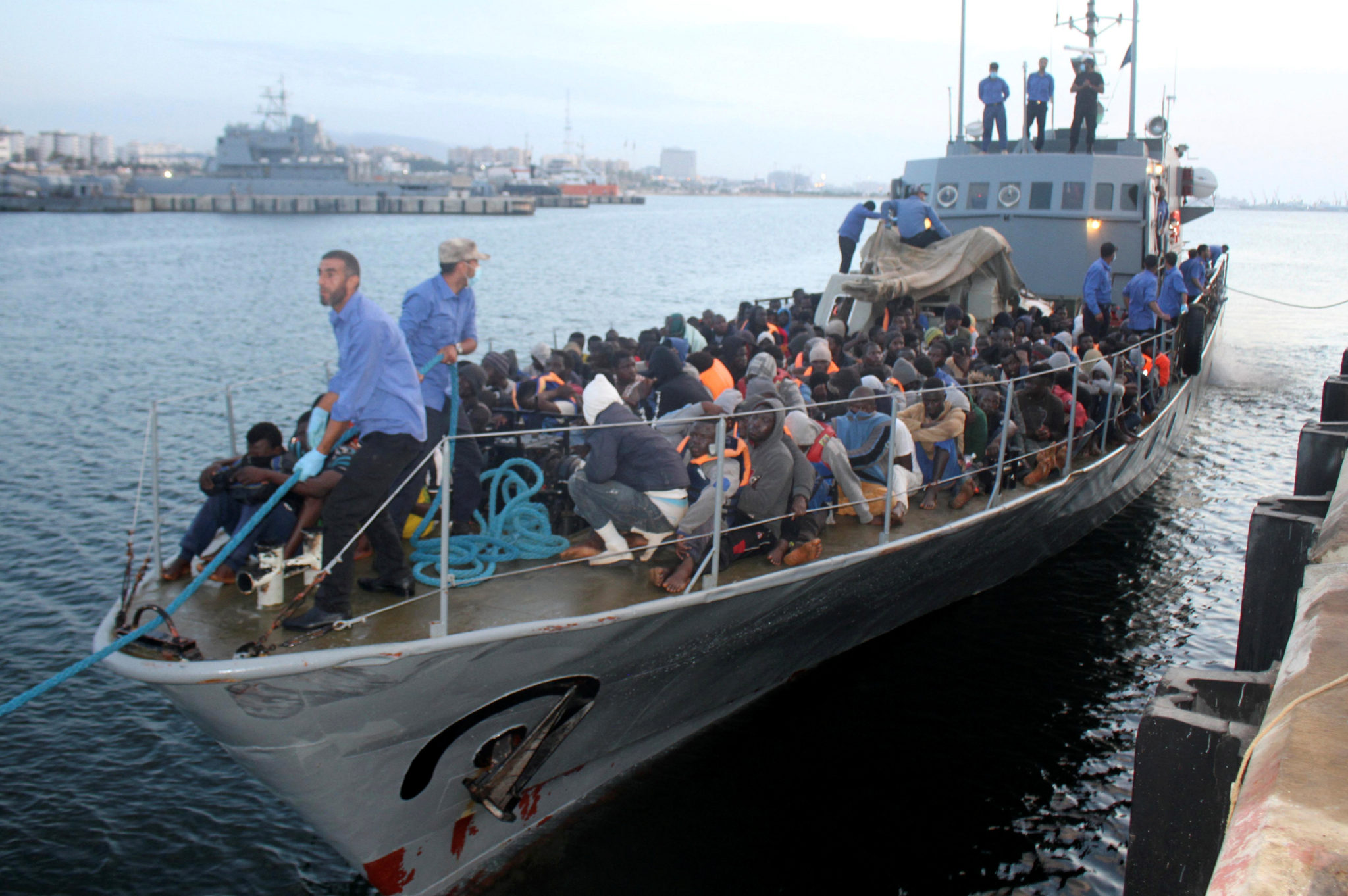 Libysk kystvakt stoppet båt med 137 migranter&nbsp;<span>(+)</span>