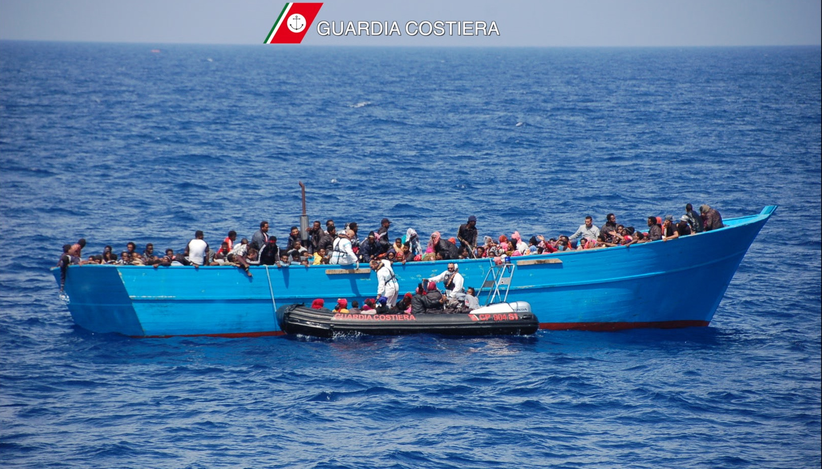 2000 migranter plukket opp utenfor Libya – 900 stanset&nbsp;<span>(+)</span>