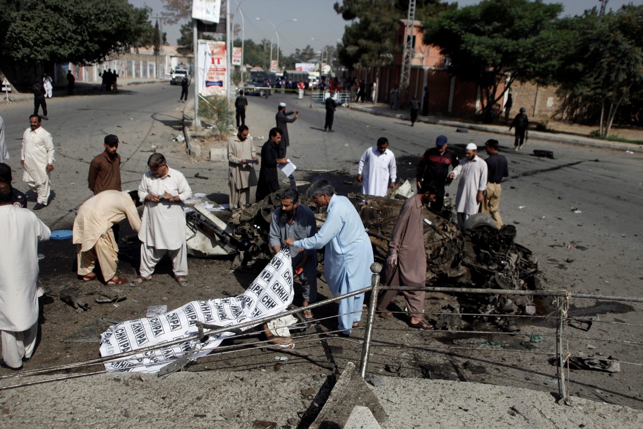 Feirer eid med to bombangrep&nbsp;<span>(+)</span>