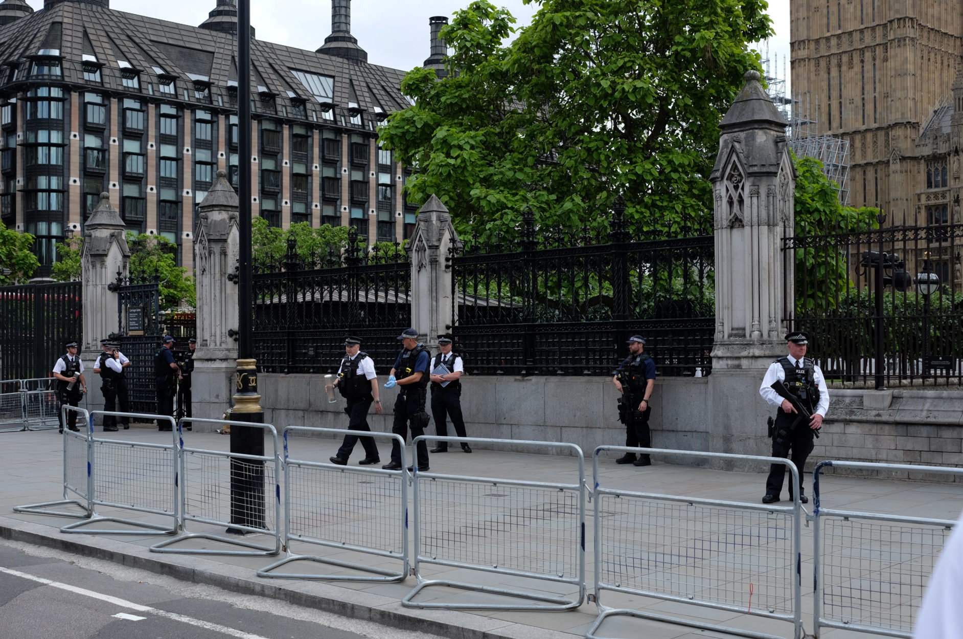 Mann med kniv pågrepet utenfor Parlamentet i London&nbsp;<span>(+)</span>