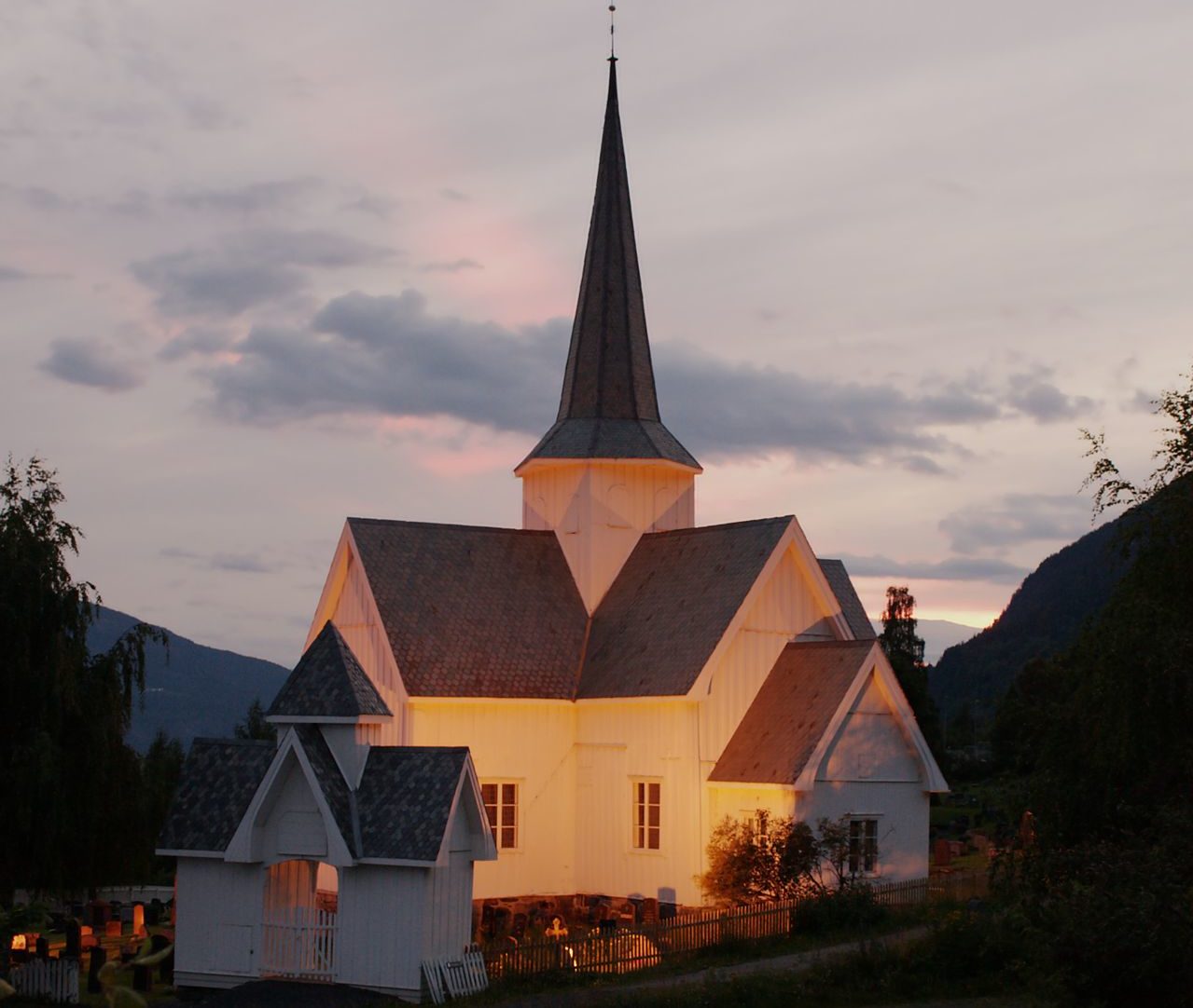 Dagbøter for for høy lyd fra kirkeklokker i Nord-Aurdal&nbsp;<span>(+)</span>