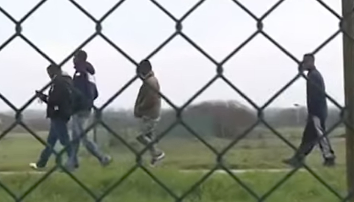 Migranter protesterer mot flere migranter&nbsp;<span>(+)</span>