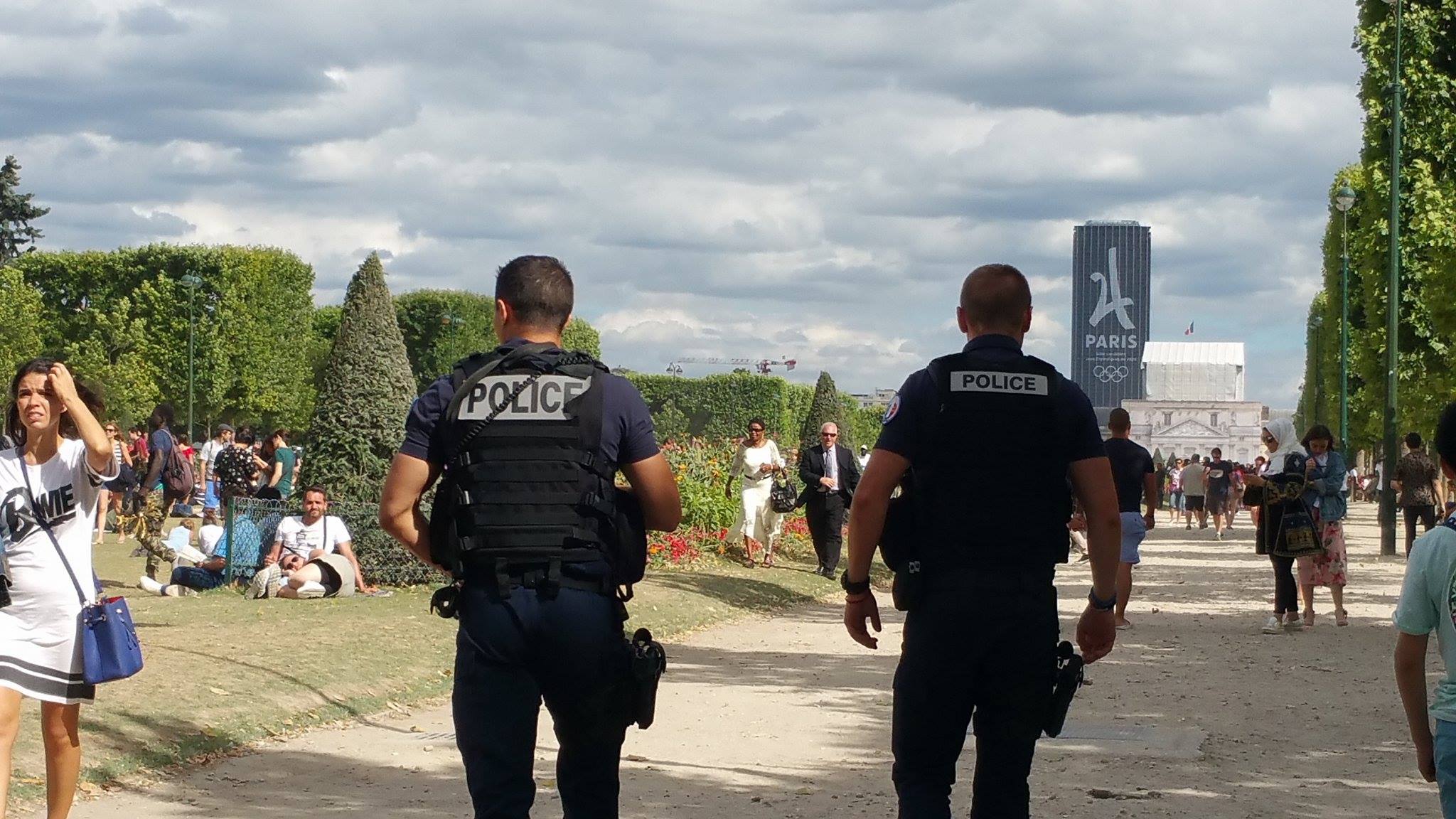 Kvinner i retten for terrorplaner mot Notre-Dame&nbsp;<span>(+)</span>