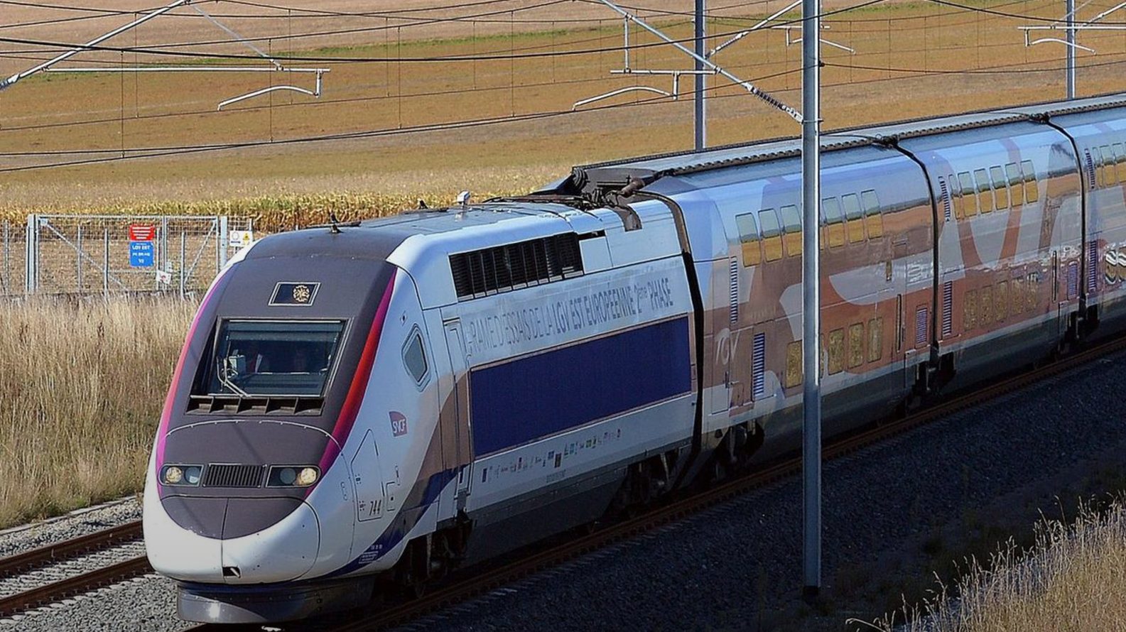 Betongblokk på fransk toglinje&nbsp;<span>(+)</span>