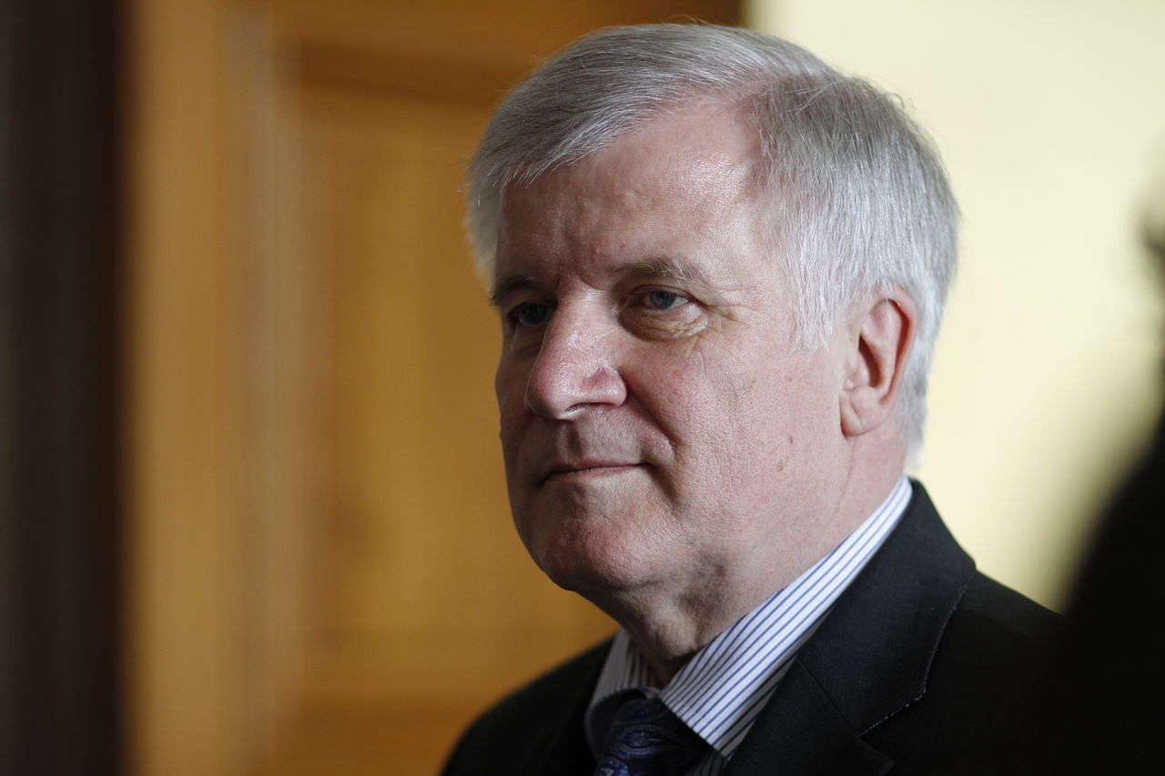 Seehofer går av&nbsp;<span>(+)</span>