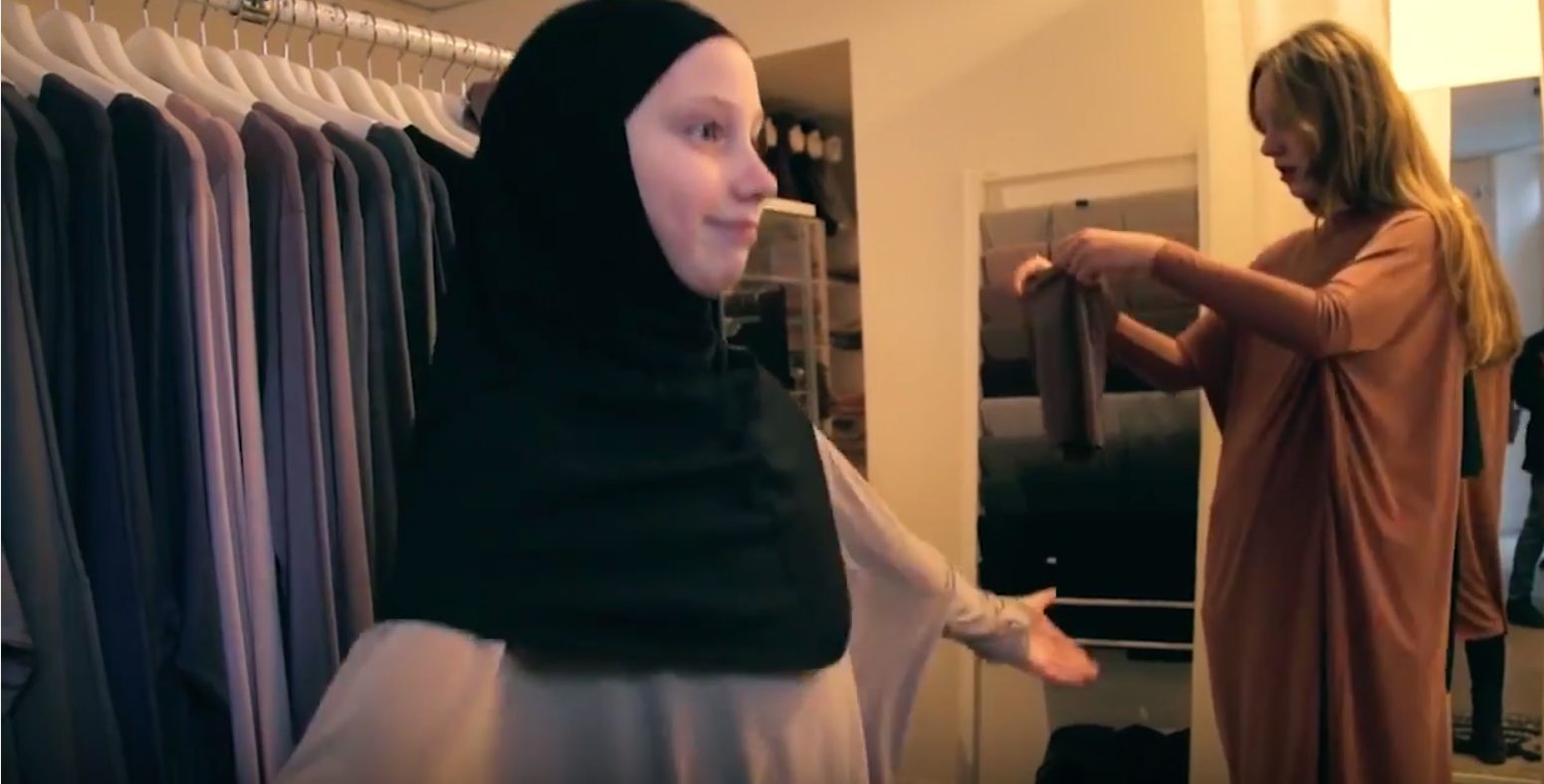- Dere masserer islam inn i hodet på uvitende barn&nbsp;<span>(+)</span>