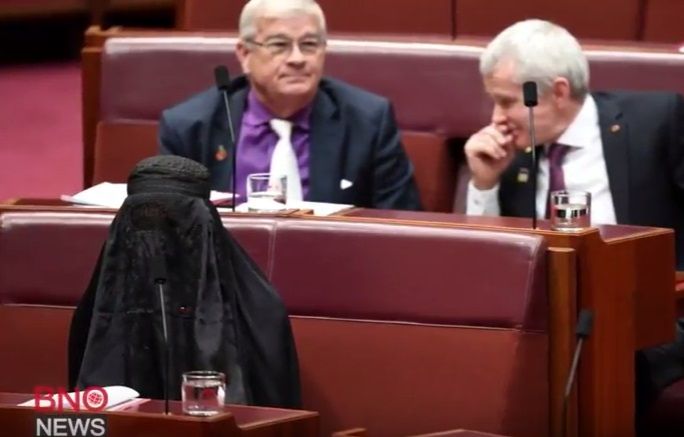 Australsk senator med burka-stunt&nbsp;<span>(+)</span>