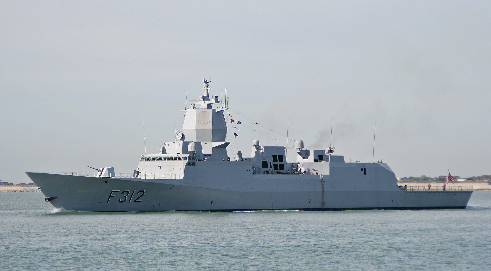 Norge skal delta i NATO-operasjon i Middelhavet&nbsp;<span>(+)</span>