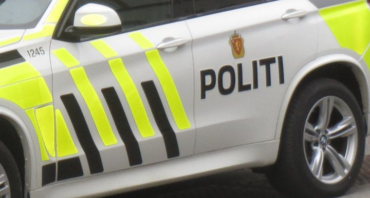 Matbutikk på Lørenskog ranet – gjerningsmann hadde øks&nbsp;<span>(+)</span>