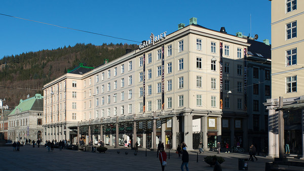 Kvinne tiltalt for hatvold mot somaliske kvinner&nbsp;<span>(+)</span>