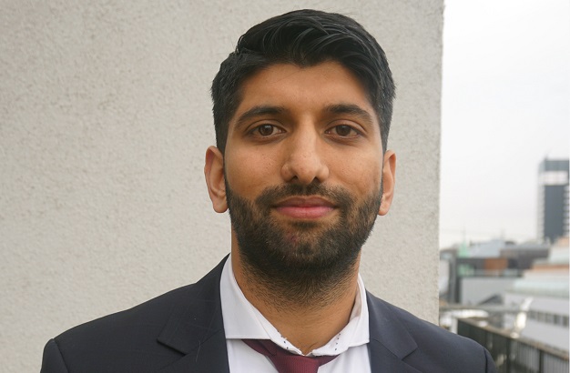 Advokat måtte trekke seg – var omgangsvenn med flere tiltalte&nbsp;<span>(+)</span>