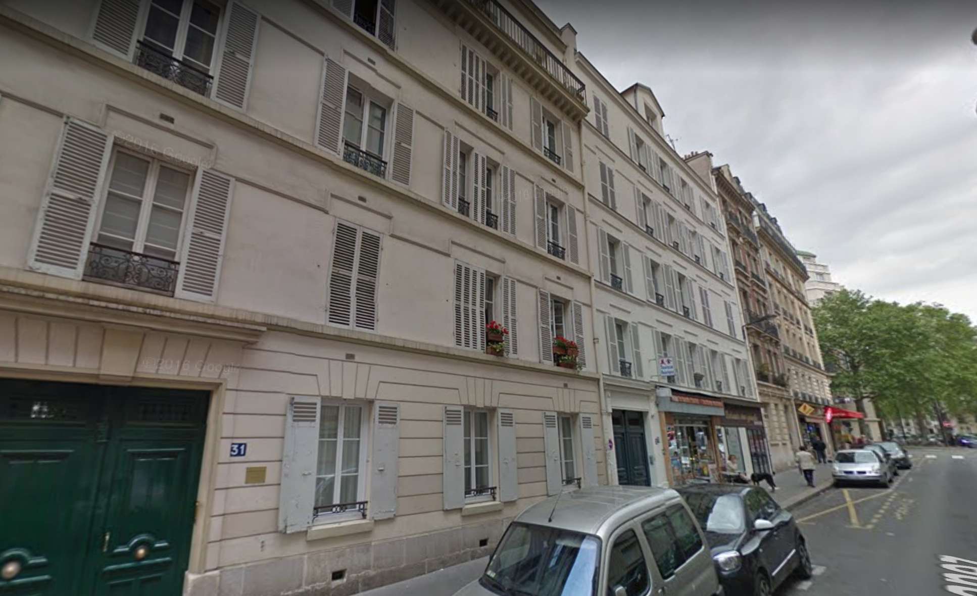 Bombe oppdaget ved bygård i Paris – fem arrestert&nbsp;<span>(+)</span>