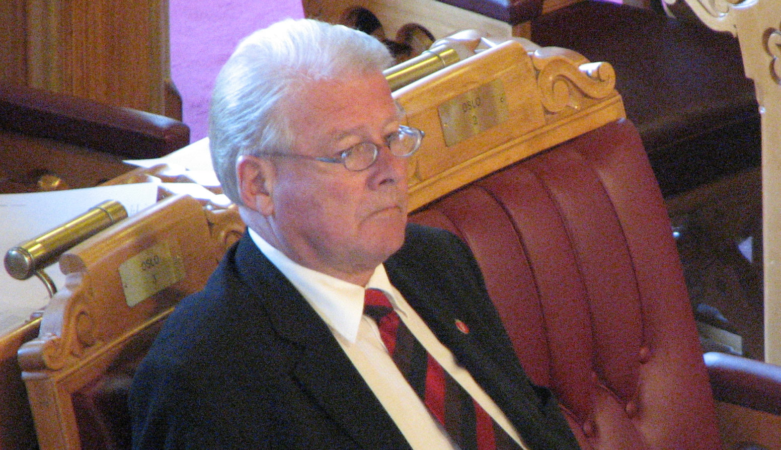 FrP krever at Stortinget stemmer over Hagen&nbsp;<span>(+)</span>