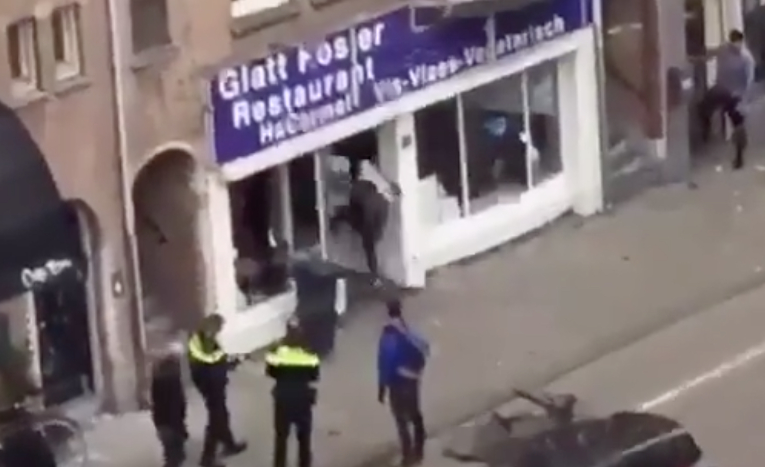 Vinduer knust på kosher-restaurant i Amsterdam&nbsp;<span>(+)</span>