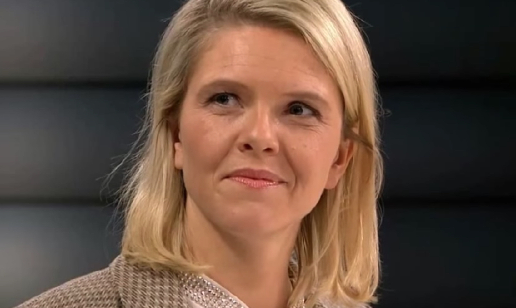 - Likestillings&shy;ombud Bjurstrøms knefall for islamsk fanatisme er en trussel mot våre frihets&shy;verdier&nbsp;<span>(+)</span>