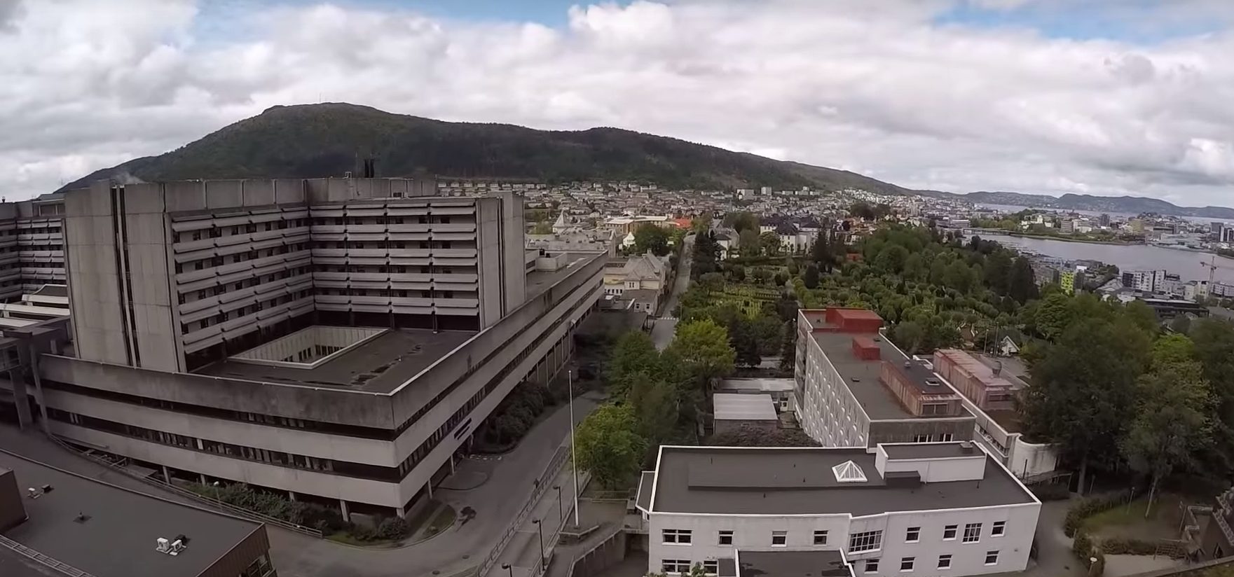 Haukeland sykehus får sykehusimam Document