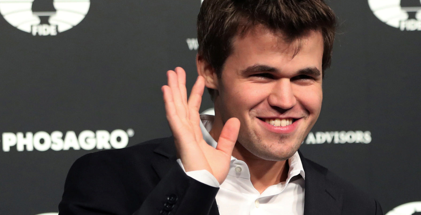 Magnus Carlsen boikotter sjakk-VM hvis Israel blir utestengt igjen&nbsp;<span>(+)</span>