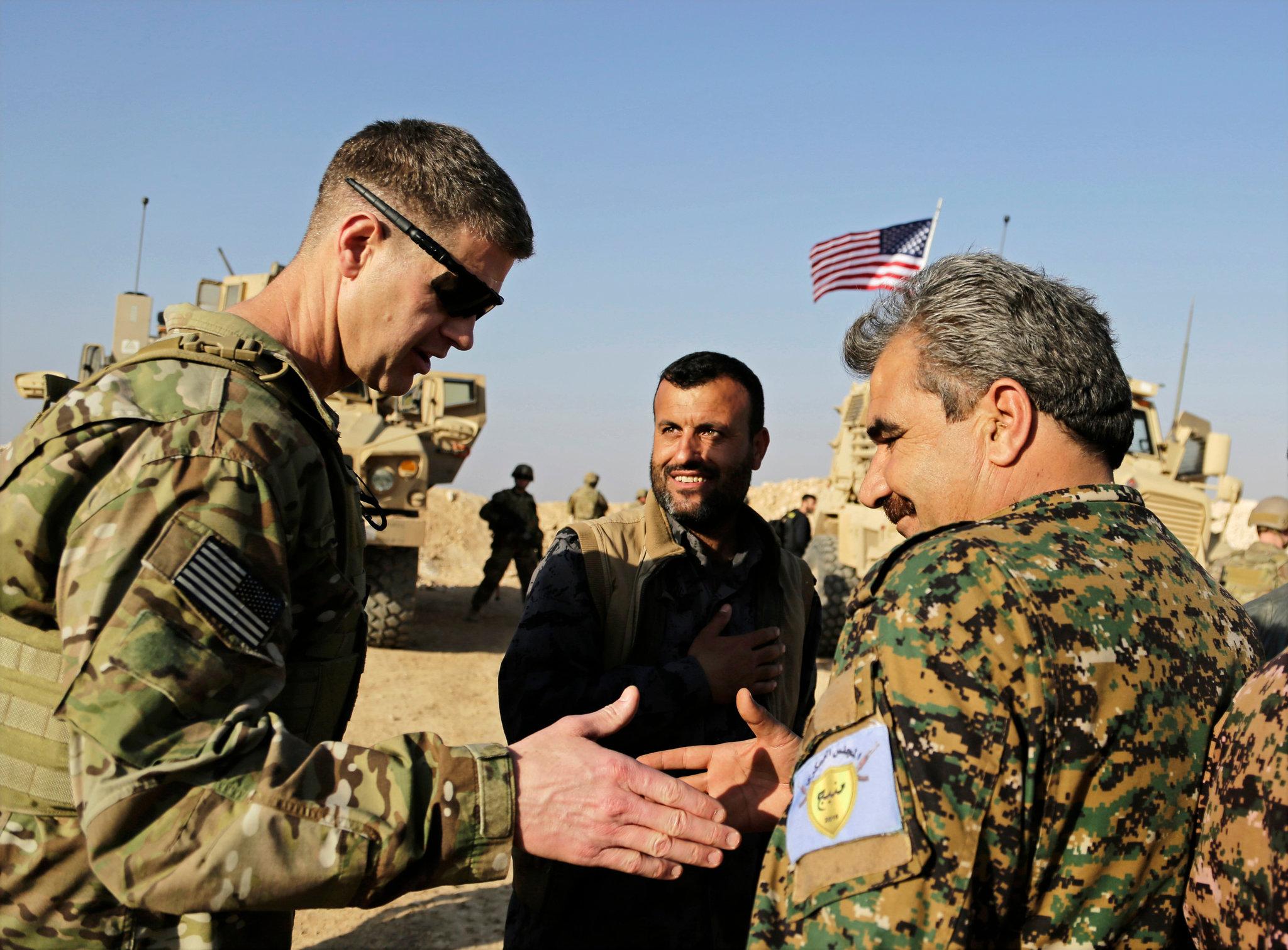 Trump driver solospill om Syria, fryser 200 mill&nbsp;<span>(+)</span>