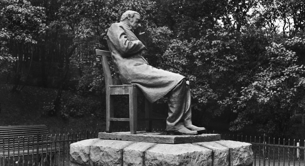 Welhaven-monumentet (avduket 1908)&nbsp;<span>(+)</span>