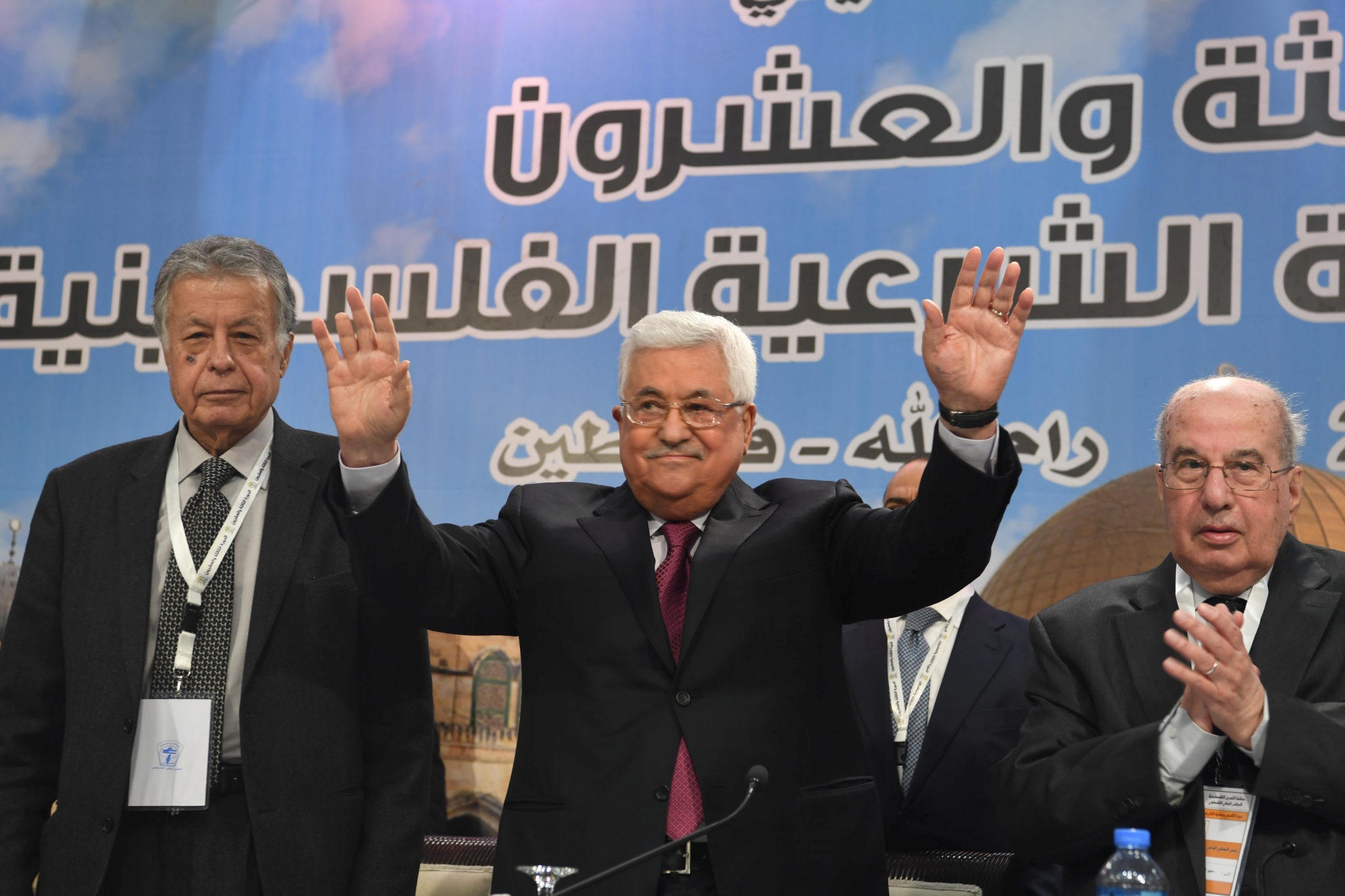 Abbas benekter jødenes historie i Israel og sier Holocaust var deres egen skyld&nbsp;<span>(+)</span>