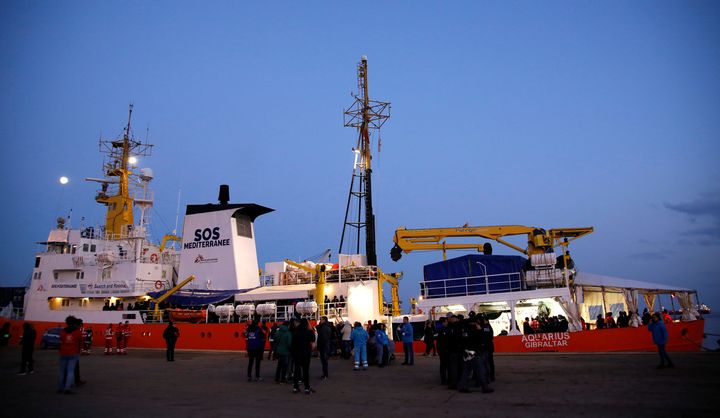 «Velkommen hjem» - migrantene fra Aquarius ankommer Spania&nbsp;<span>(+)</span>