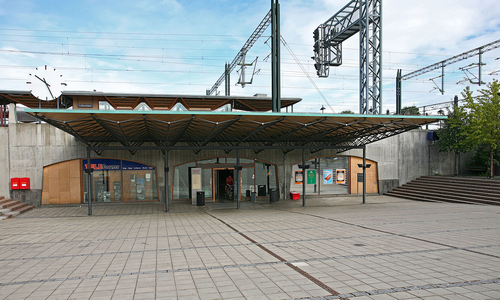 Væpnet aksjon etter melding om mann med pistol på tog&nbsp;<span>(+)</span>