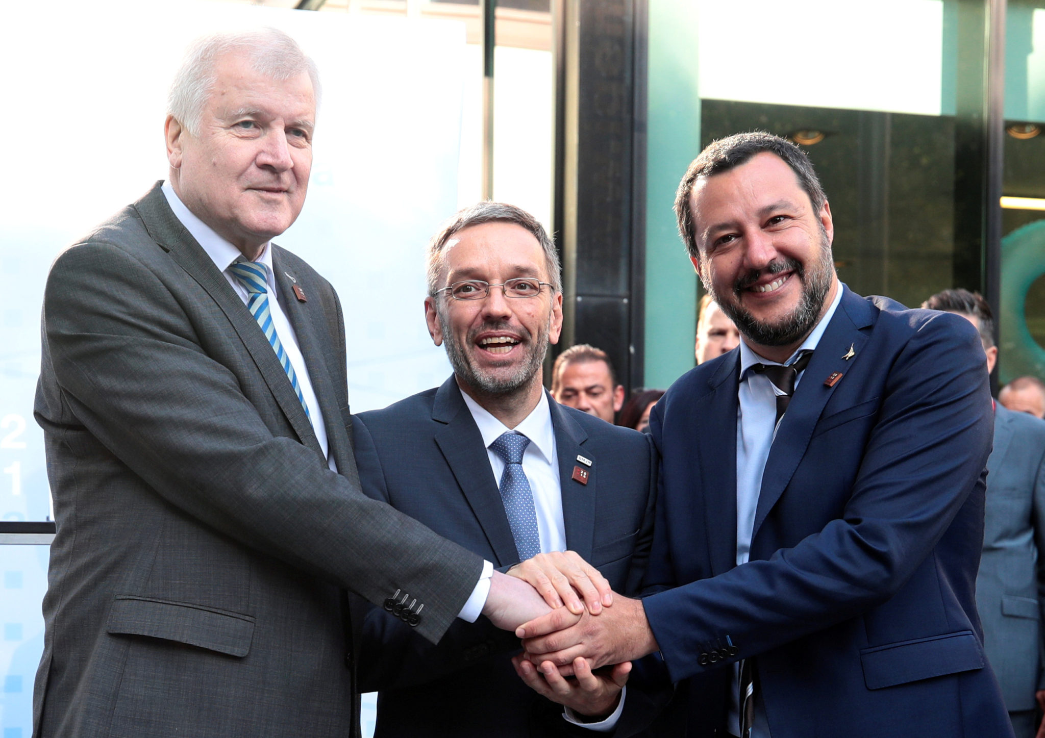 Seehofer, Østerrike og Italia enige om å stanse Middelhavs-trafikken&nbsp;<span>(+)</span>