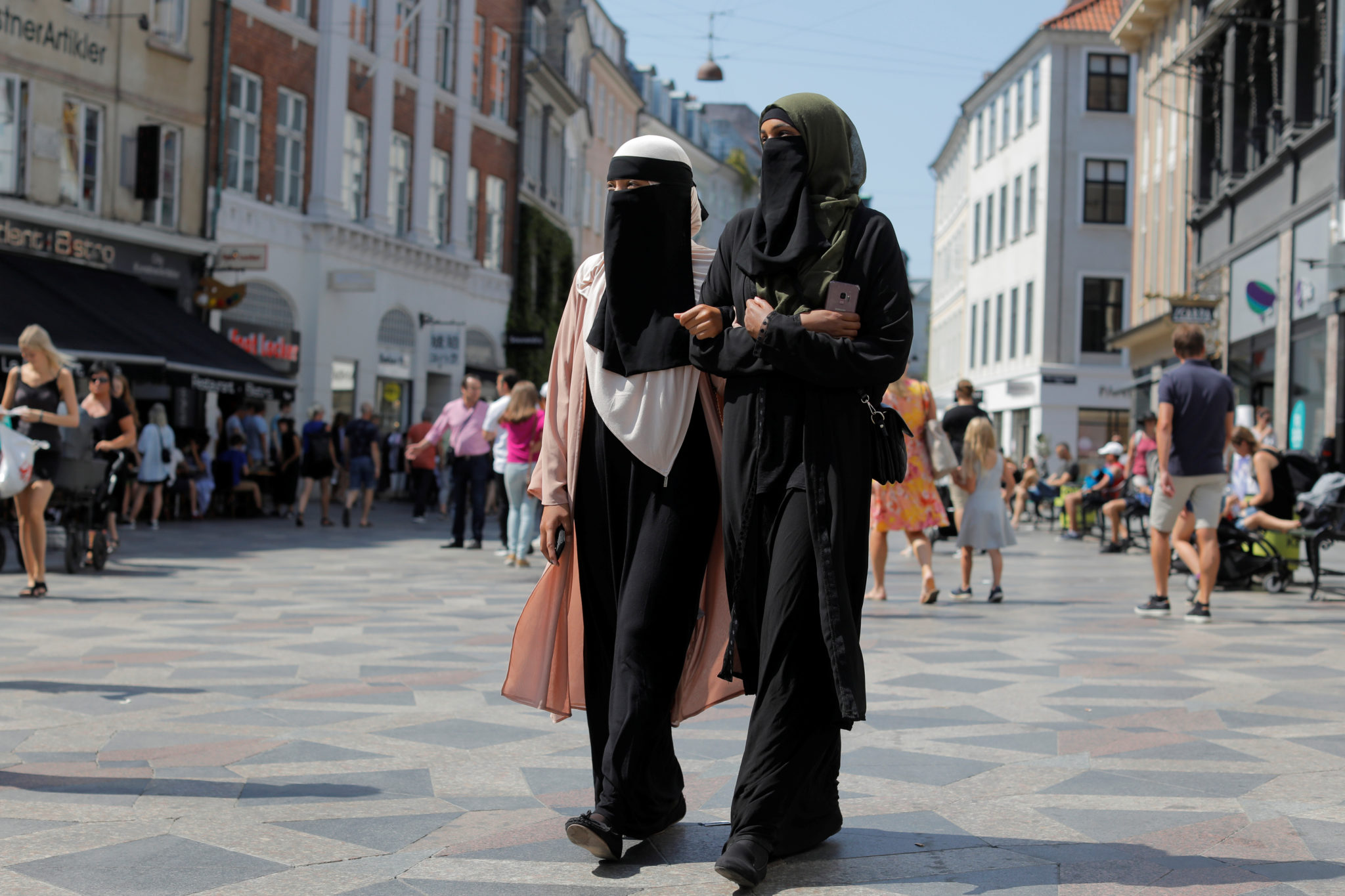 Nå er det forbudt med niqab i undervisningen&nbsp;<span>(+)</span>