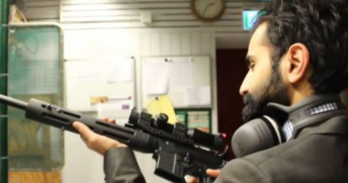 - Branner, voldtekter, opptøyer; Löfven har ingen kommentar, men han har tid til å kommentere dette&nbsp;<span>(+)</span>