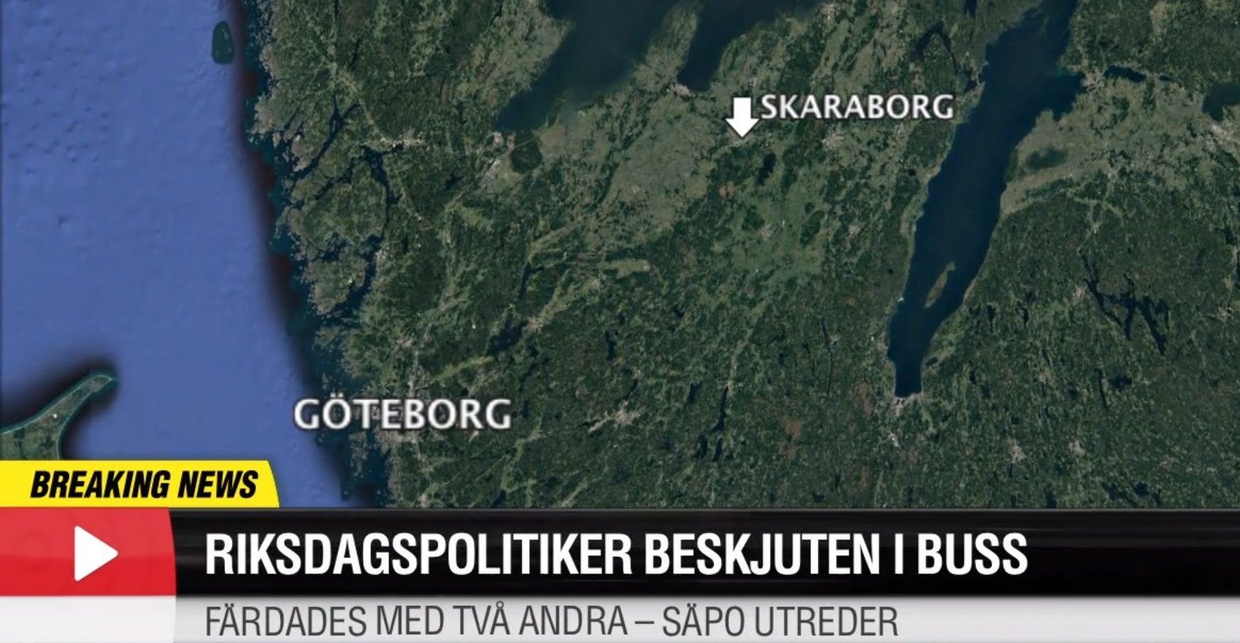 Buss med sverigedemokratisk riksdags&shy;representant beskutt&nbsp;<span>(+)</span>