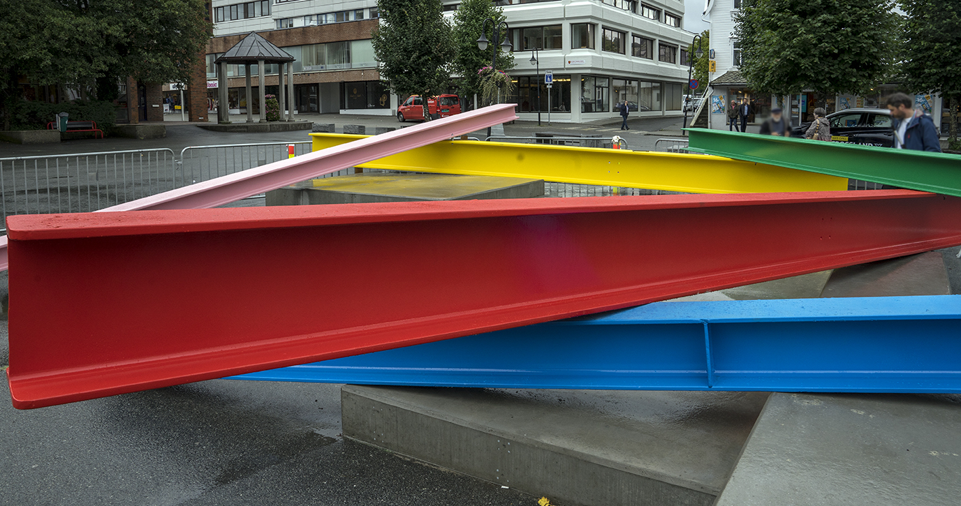 Den høgreiste…&nbsp;<span>(+)</span>